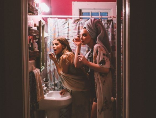 Maquia, senta, encaixa