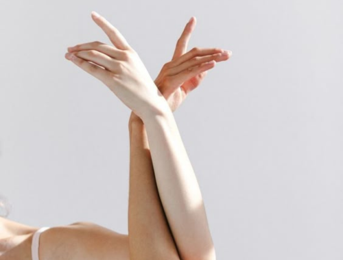 O que é fisting, como praticar de forma segura e por que pode ser tão prazeroso